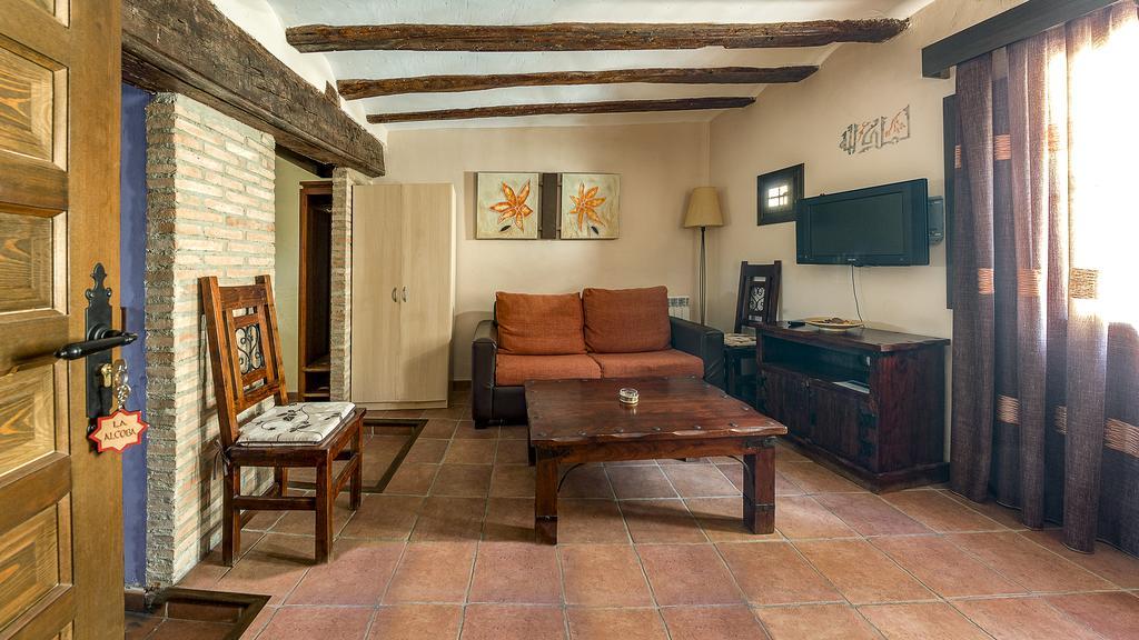 Apartamentos Los Aljezares Gea de Albarracín Εξωτερικό φωτογραφία