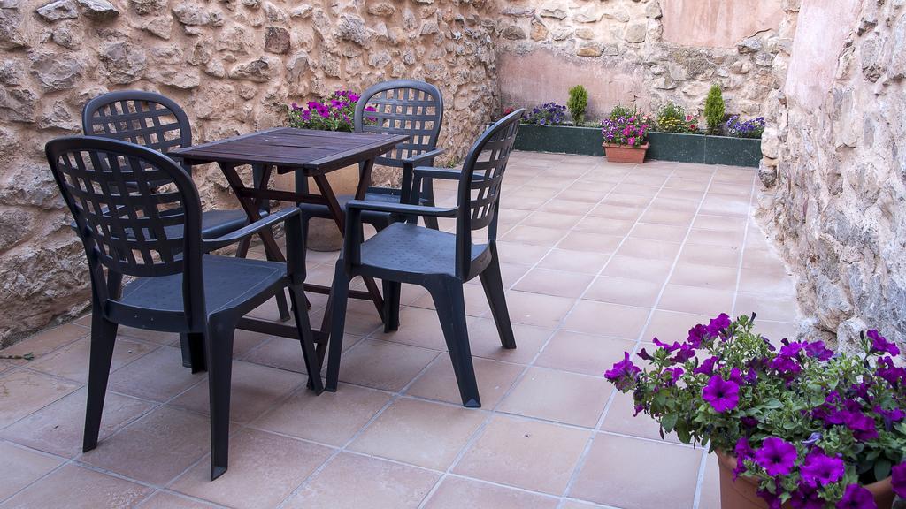 Apartamentos Los Aljezares Gea de Albarracín Εξωτερικό φωτογραφία