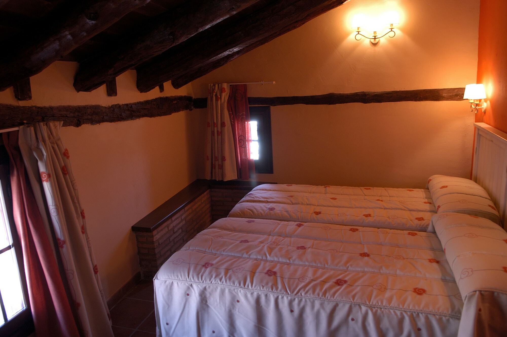 Apartamentos Los Aljezares Gea de Albarracín Εξωτερικό φωτογραφία